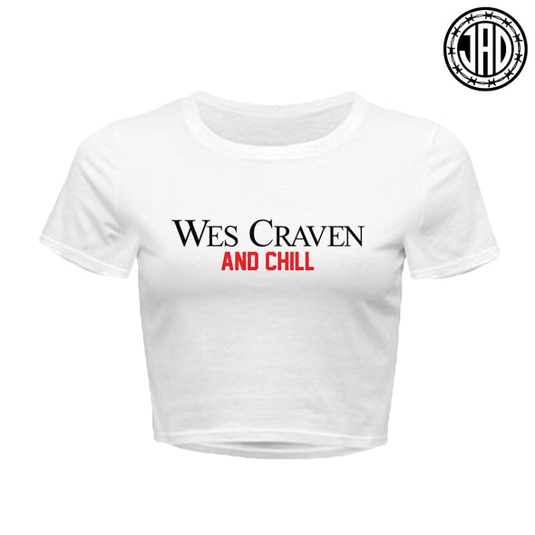Wes Craven And Chill - Women's Crop Top